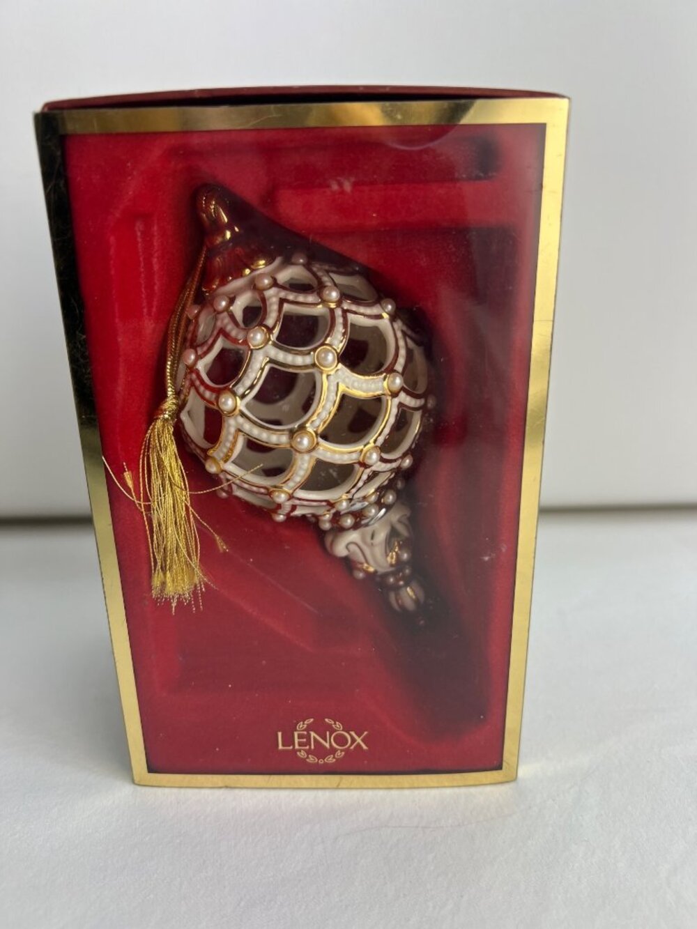 Lenox Gold & Pearl Florentine Spire Ornament With Original Box